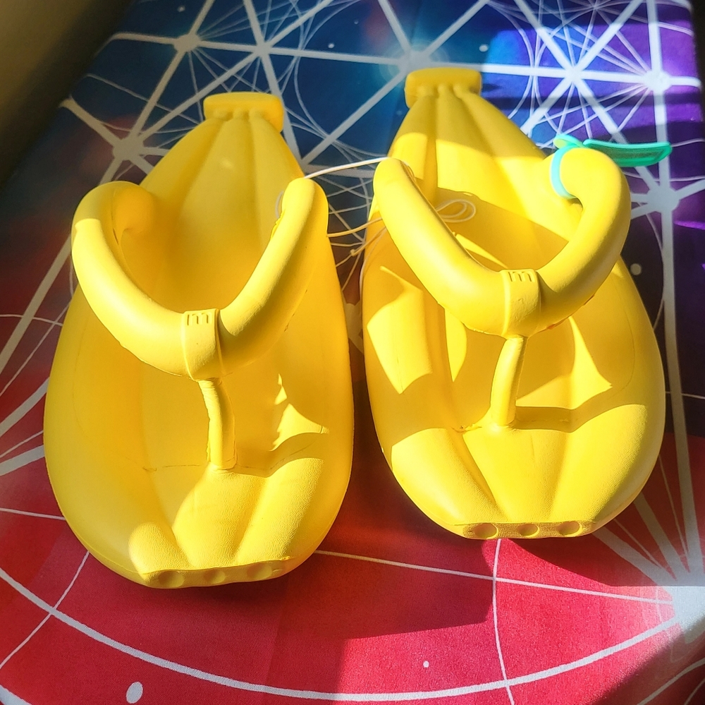 LAST ONE! Brand new squishy 🍌 banana sandals - Picture 2 of 15